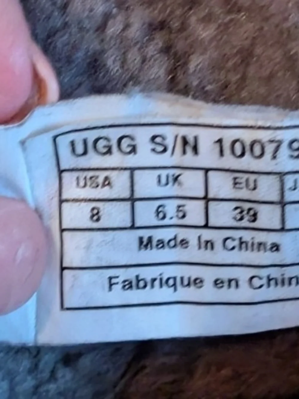 UGG 